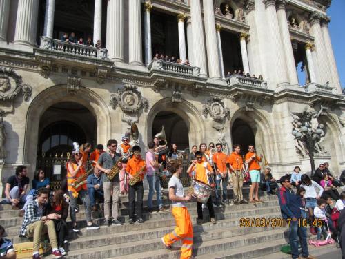 март, париж 249.JPG