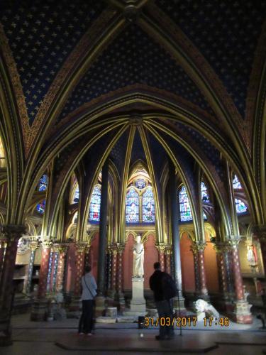 март, париж 2143.JPG