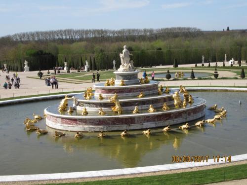 март, париж 1764.JPG