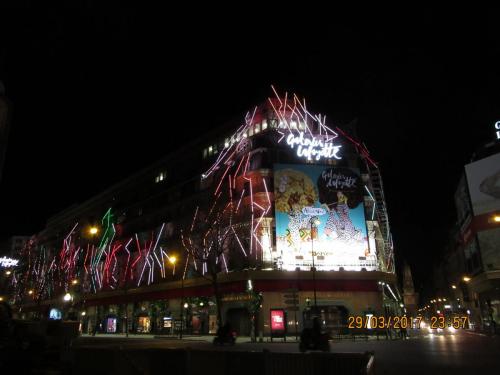 март, париж 1436.JPG