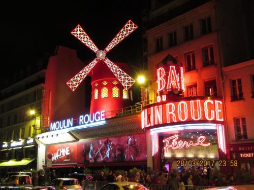 март, париж 1228.JPG