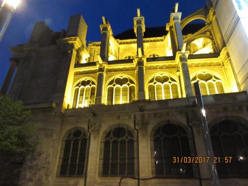 март, париж 2322.JPG