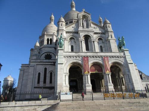 март, париж 1451.JPG