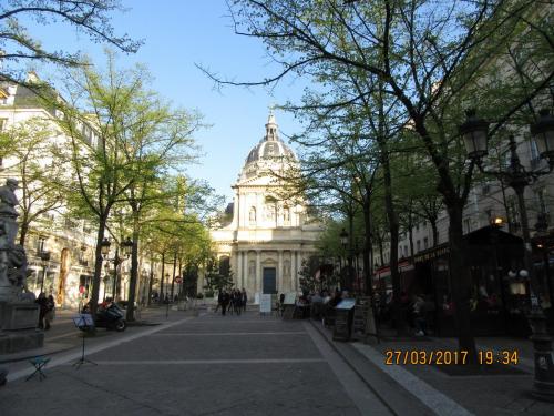 март, париж 846.JPG