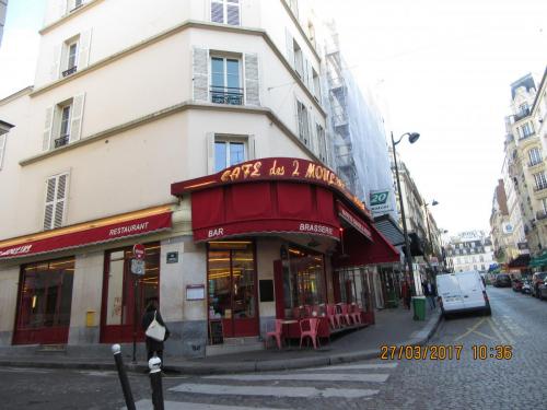 март, париж 431.JPG