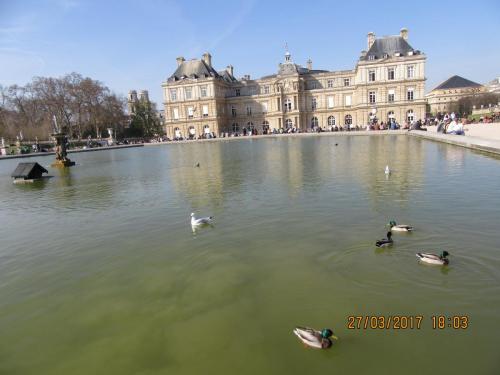 март, париж 831.JPG