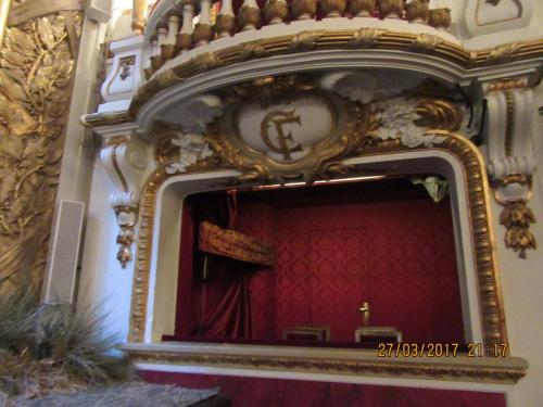 март, париж 883.JPG