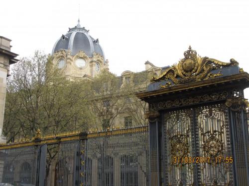 март, париж 2165.JPG