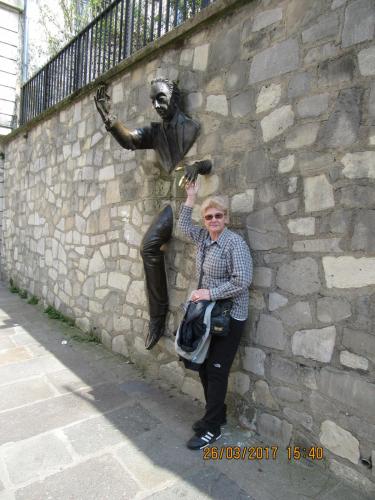 март, париж 192.JPG