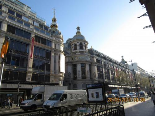 март, париж 891.JPG