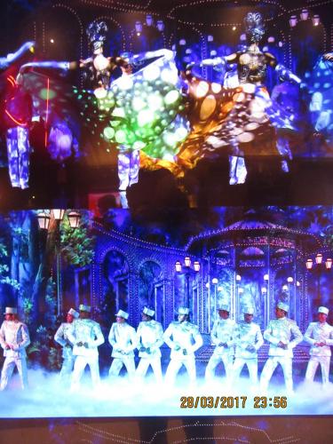 март, париж 1217.JPG