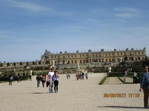 март, париж 1770.JPG