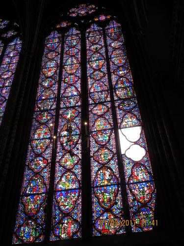 март, париж 2129.JPG