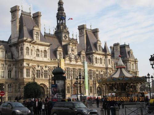 март, париж 326.JPG