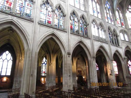 март, париж 948.JPG