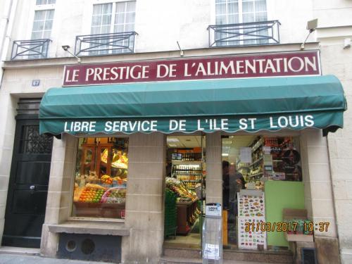 март, париж 2241.JPG