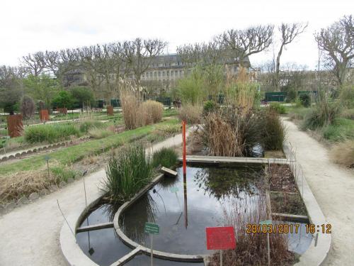 март, париж 1063.JPG