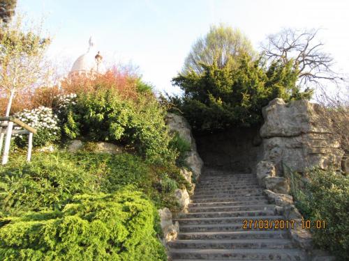 март, париж 397.JPG