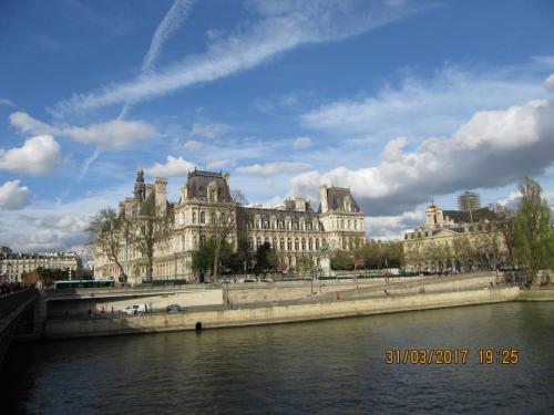 март, париж 2216.JPG