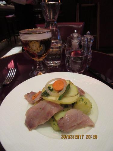 март, париж 1826.JPG