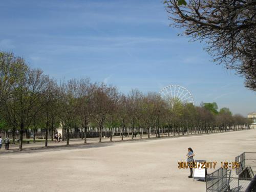 март, париж 1492.JPG