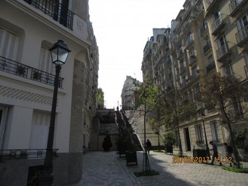март, париж 102.JPG