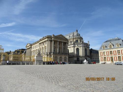 март, париж 1744.JPG