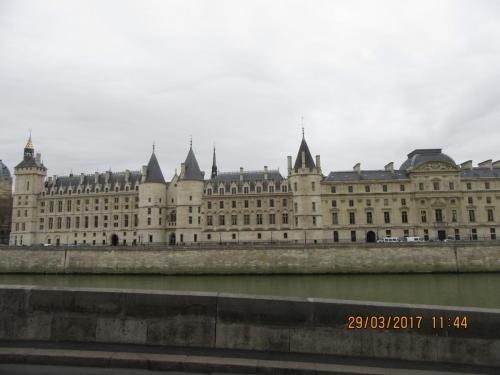 март, париж 1262.JPG