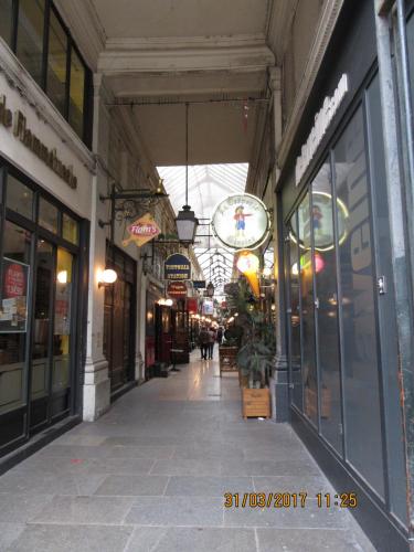 март, париж 2017.JPG