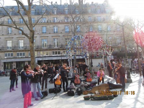 март, париж 288.JPG