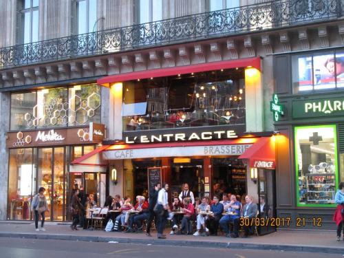 март, париж 1834.JPG