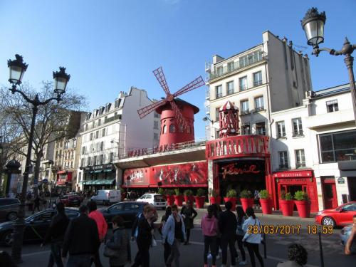 март, париж 1085.JPG