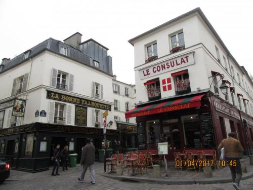 март, париж 2361.JPG