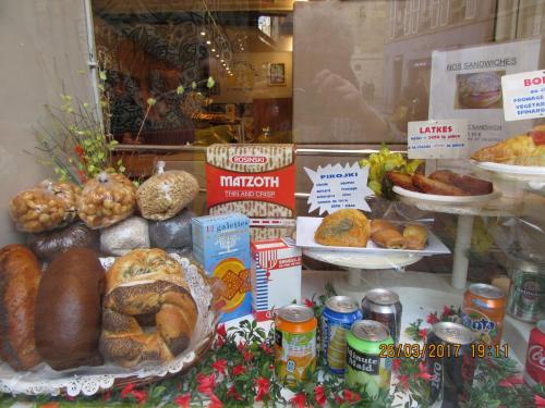 март, париж 314.JPG