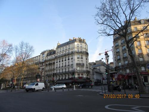 март, париж 384.JPG