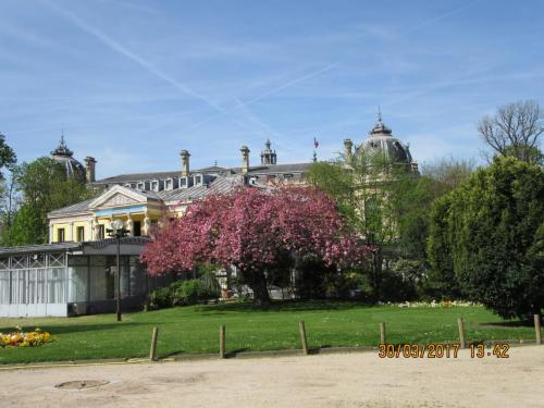 март, париж 1683.JPG