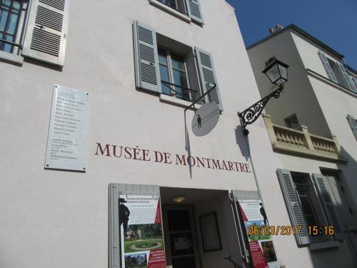 март, париж 114.JPG