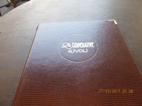 март, париж 856.JPG