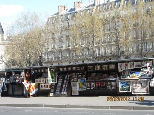 март, париж 918.JPG