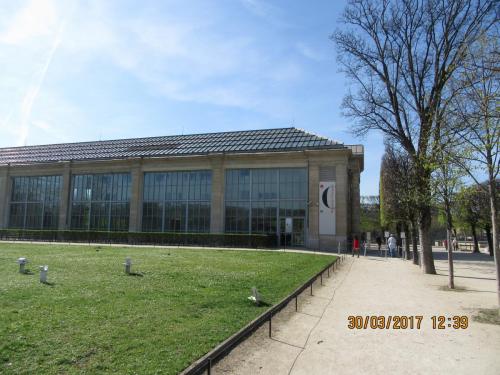 март, париж 1516.JPG