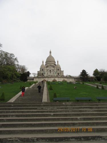 март, париж 1230.JPG