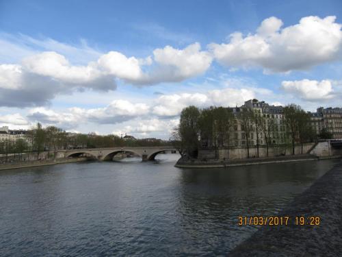 март, париж 2218.JPG