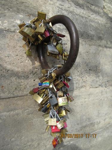 март, париж 2072.JPG