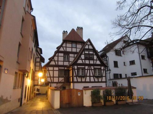 Божоле 2016 2011.JPG