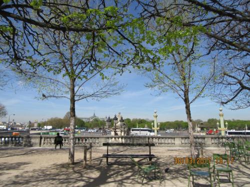 март, париж 1637.JPG