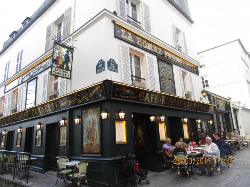 март, париж 1123.JPG