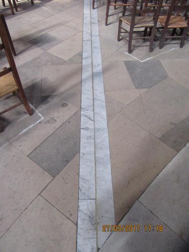 март, париж 751.JPG