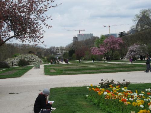 март, париж 1036.JPG