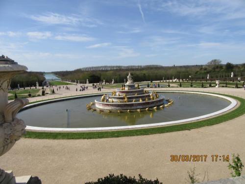 март, париж 1763.JPG