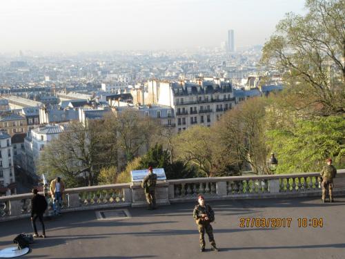 март, париж 405.JPG